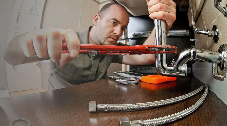 Professional water heater repair in Schulenburg, TX